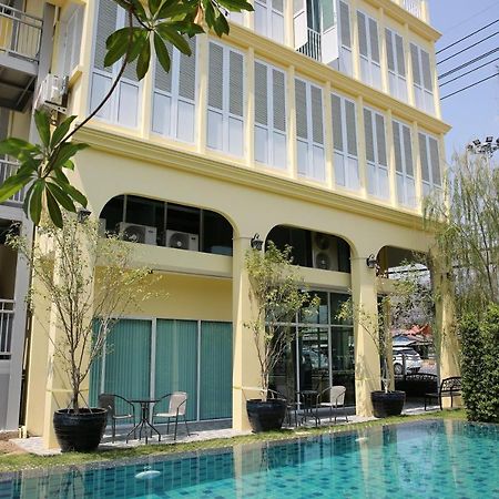 Latima Boutique Hostel Kanchanaburi Extérieur photo