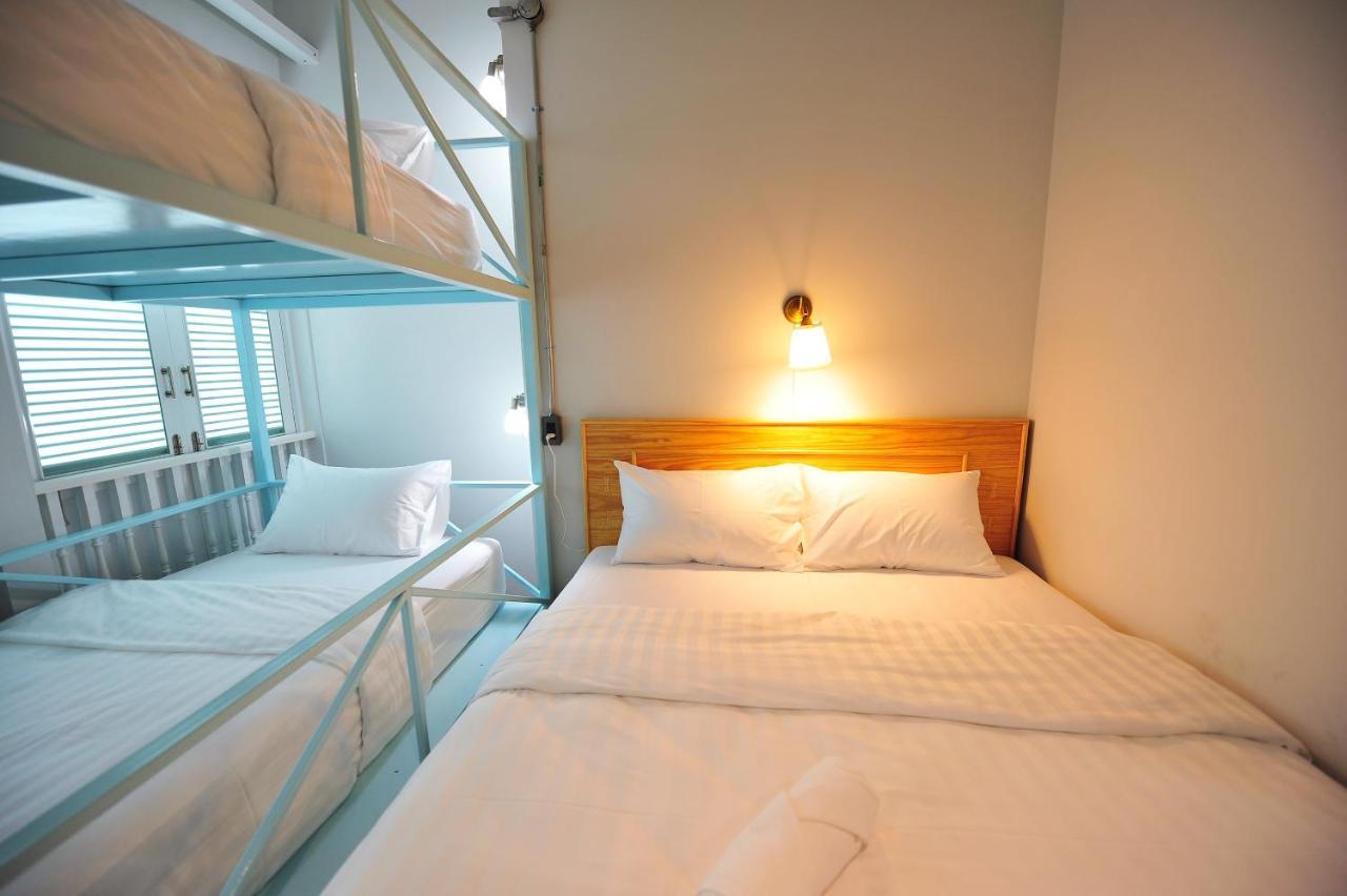 Latima Boutique Hostel Kanchanaburi Extérieur photo