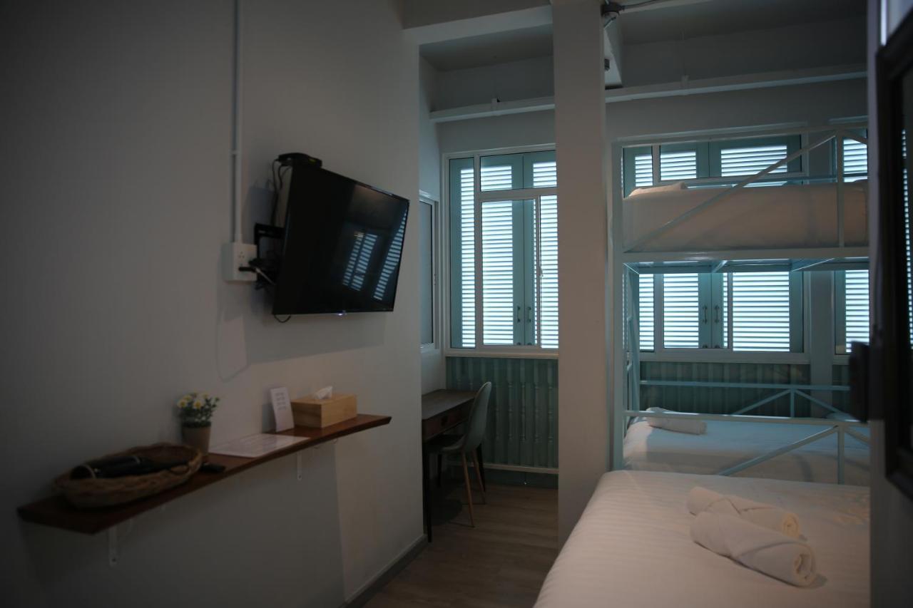 Latima Boutique Hostel Kanchanaburi Extérieur photo